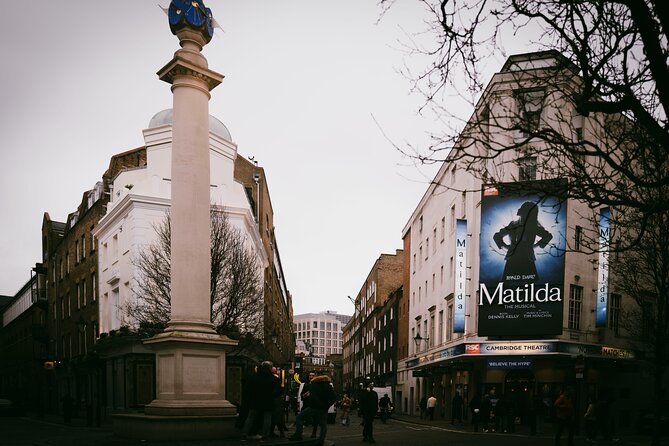 Romantic Walk in Soho - Meeting Larissa at Glasshouse Street