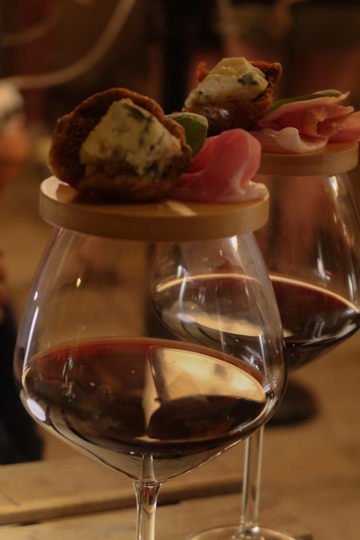 Romantic Wine Tasting Experience at Koccio Valletta - Key points at a glance