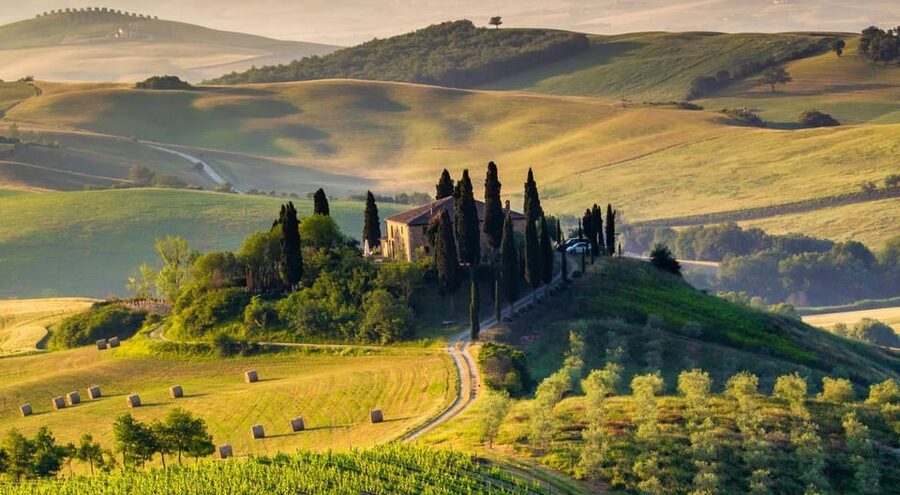 ROMANTIC WINE TOUR FOR 2 - Wine Tour in Chianti (Tuscany) - Starting above Florence at Michelangelo Square