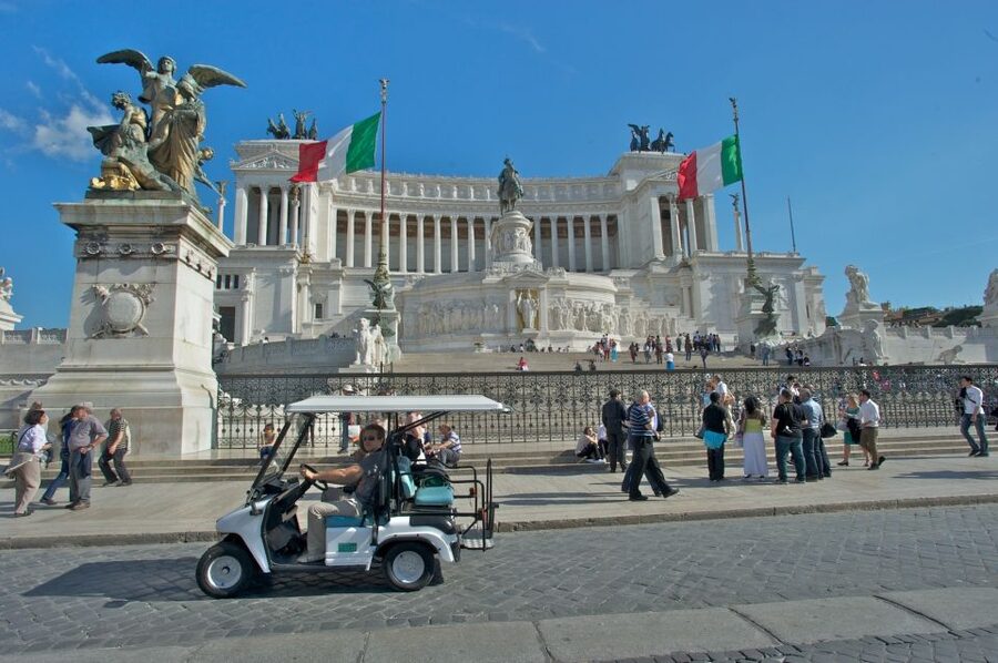 Rome at Sunset: Romantic Tour in an Electric Golf Cart - The first glow over Rome’s Baroque center