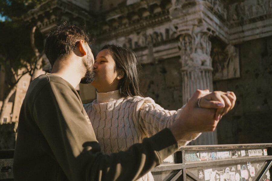 Rome: Personalized Private Couple Photoshoot Experience - Why the timing and route matter
