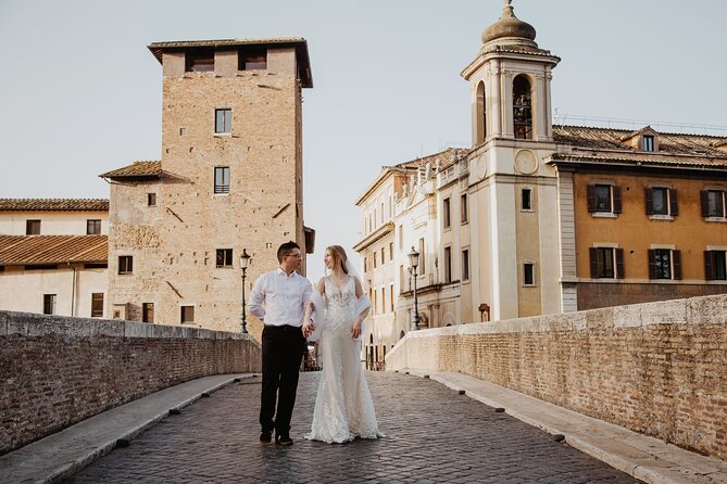 Rome Private Romantic Photoshoot in Charming Trastevere - Getting there and staying in contact
