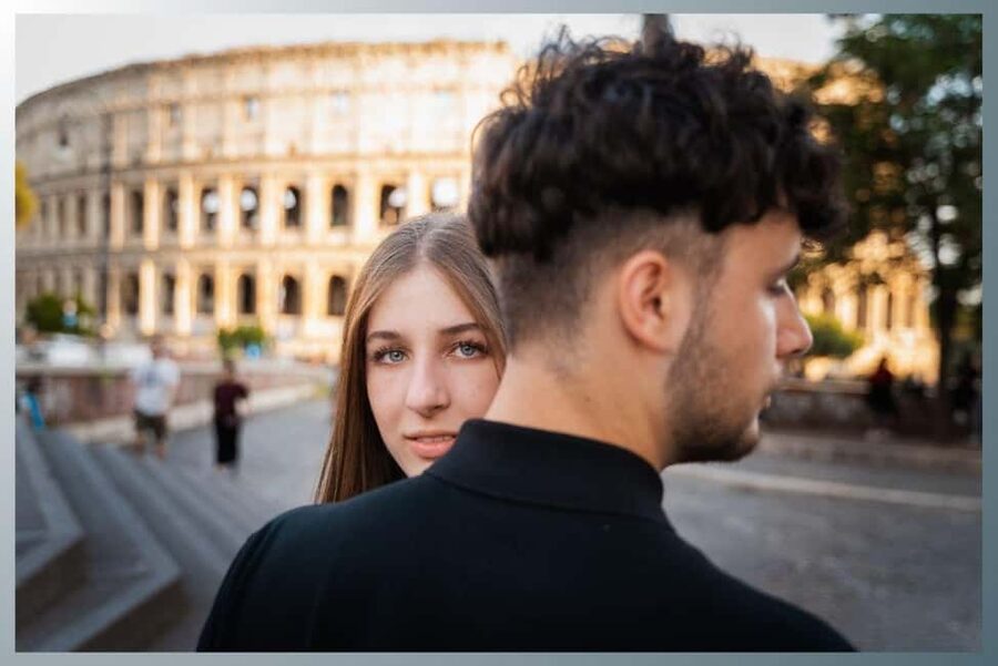 Rome: Romantic Couple Photoshoot Experience at the Colosseum - Photo delivery and the useful editing choices