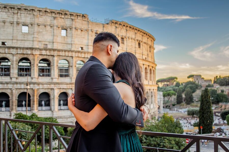 Rome: Romantic Proposal Shooting - Language, accessibility, and group size