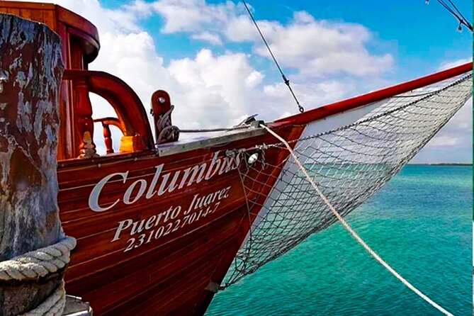 Sail Under Light of the Moon & Enjoy a Romantic Dinner in Spanish Galleon - What happens during the two-and-a-half-hour cruise