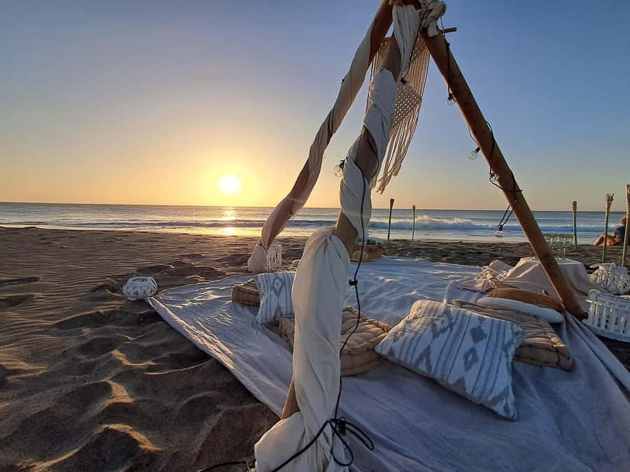 Sal: Romantic Sunset Escape with Wine and Roundtrip Transfer - Booking flexibility and practical limits