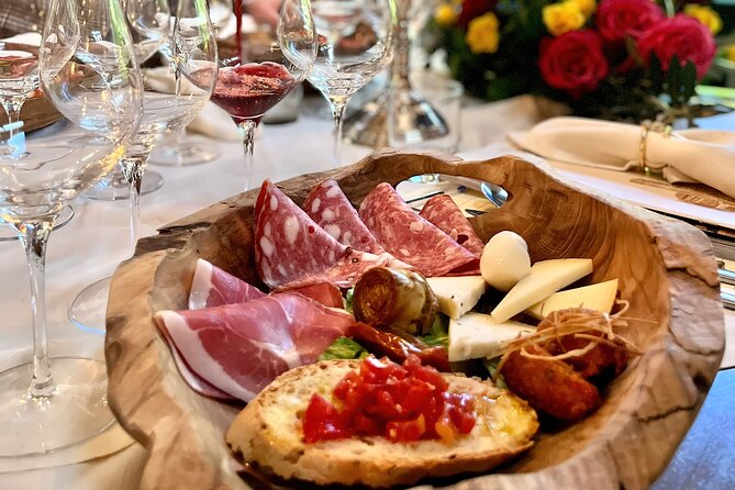 San Gimignano Romantic Dinner in the Vineyards - The four-course Tuscan dinner