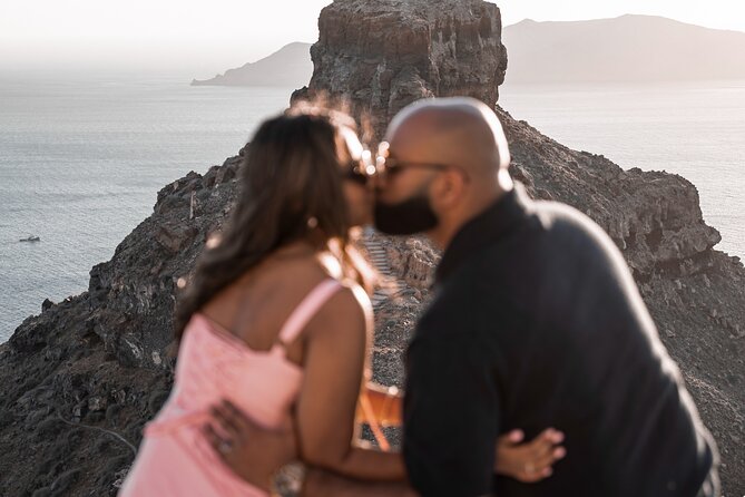Santorini: Customized Private Photoshoot Walk in Oia - Is $120.98 Good Value for Two?