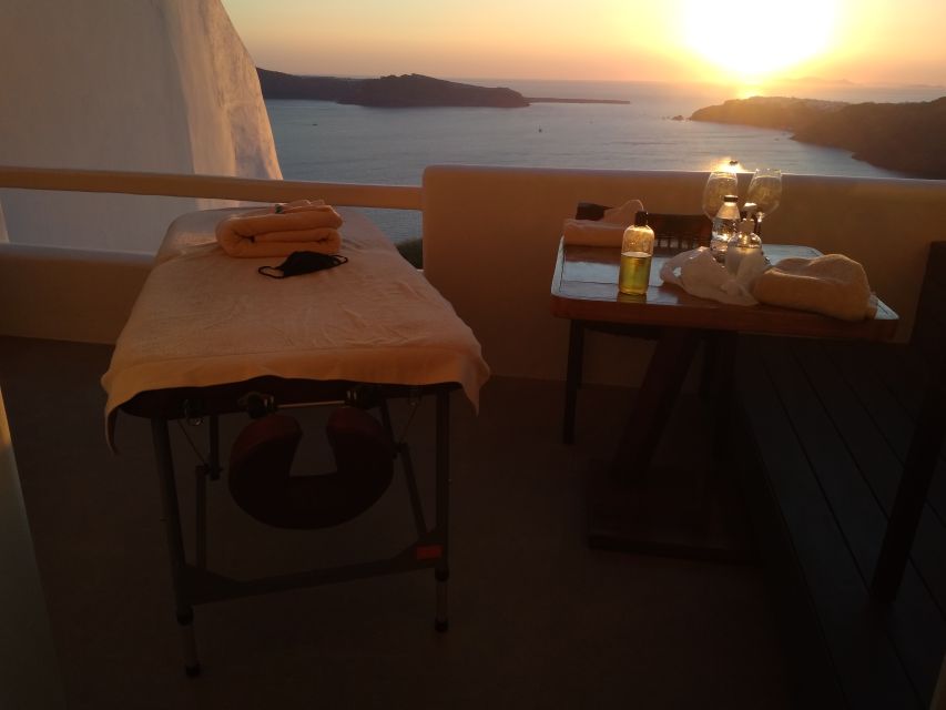 Santorini: Mobile Couples Massage at Your Private Villa - Why the private setting adds real value
