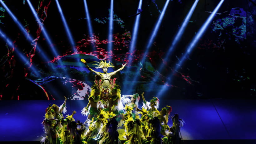 Sanya: The Legend of Romance Scenic Area Show Tickets - The performance itself: stories, movement, and changing scenery