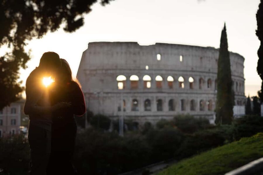 Secret Proposal Photoshoot in Rome + Reel - Who Will Like This Rome Proposal Shoot
