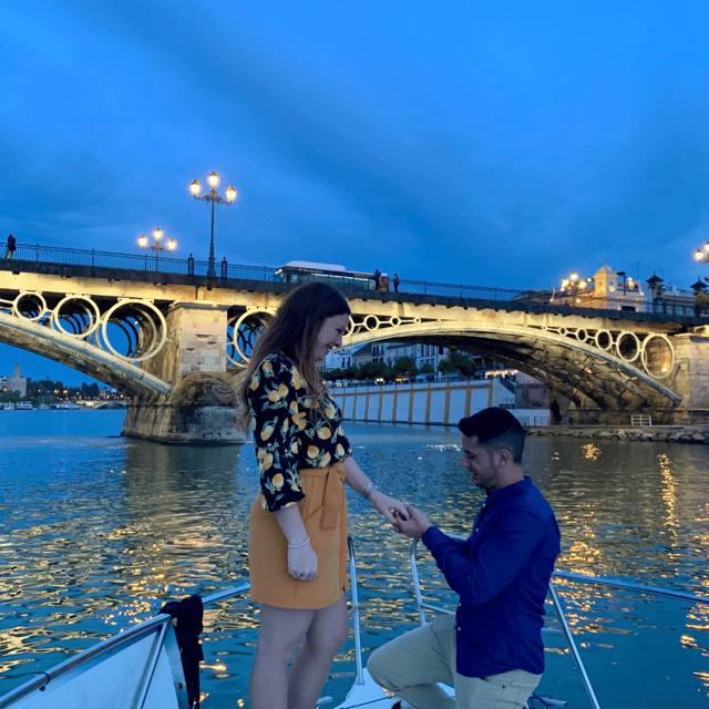 Sevilla: Romantic Boat Ride - A private view of Seville from the Guadalquivir