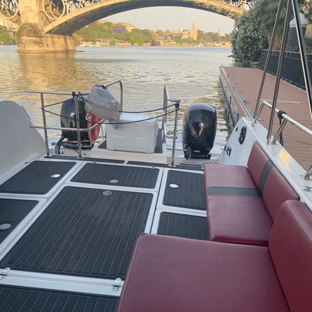 Sevilla: Romantic Boat Ride - Choosing one hour or 90 minutes