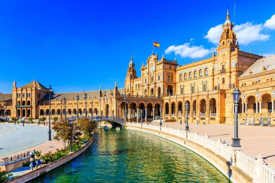 Seville: Authentic and Romantic Horse-Drawn Carriage Ride - The Guadalquivir riverside and Triana