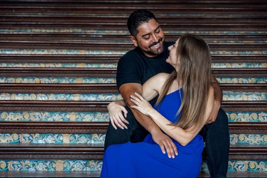Seville: Romantic photoshoot for Couples - Receiving the finished images within 48 hours