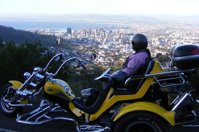 Signal Hill Romantic Sunset Tour in Cape Town - Key points at a glance
