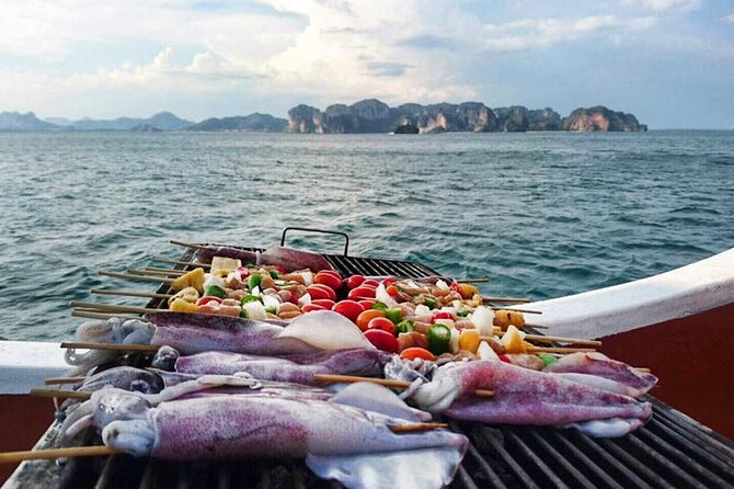 Sunset Dinner Cruise with night Swimming by Luxury Junk Boat - Tub Island and Chicken Island add variety to the route