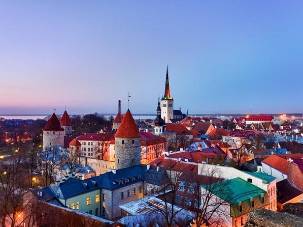 Tallinn 1 Hour Romantic Photo Tour - Why a Tallinn photo walk makes sense