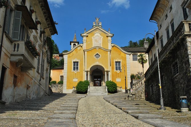 The romantic village of Orta San Giulio with a tour guide - Should you book the Orta San Giulio tour?