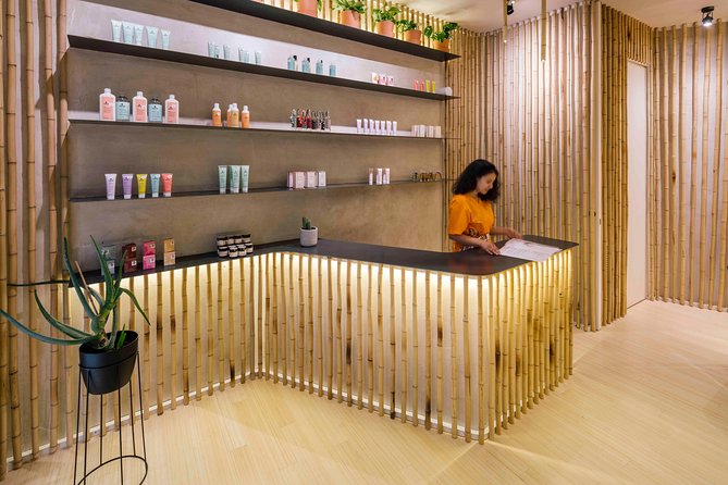 To sweat Madrid toxins in Hammam and enjoy the best couple massage downtown - Key points at a glance