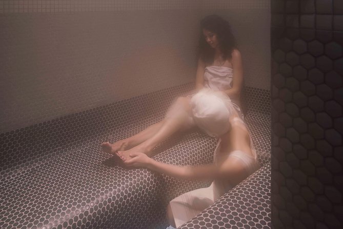 To sweat Madrid toxins in Hammam and enjoy the best couple massage downtown - Why this Madrid spa package works after a busy trip