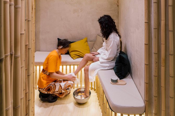 To sweat Madrid toxins in Hammam and enjoy the best couple massage downtown - The 20-minute hammam starts the treatment