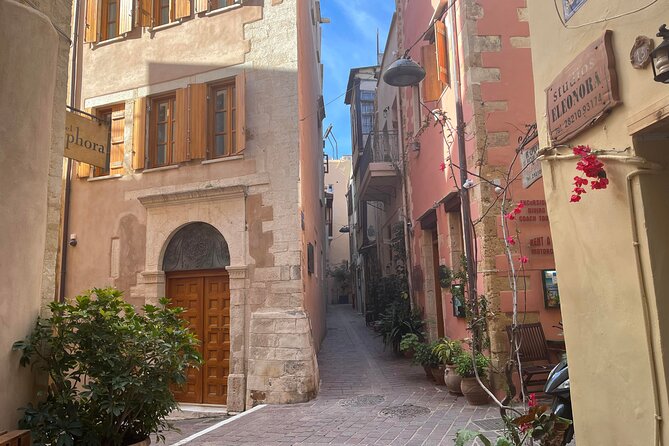 True Love in Chania: Self-Guided Romantic Puzzle Walk - Starting in Splantzia at Saint Nicholas Church