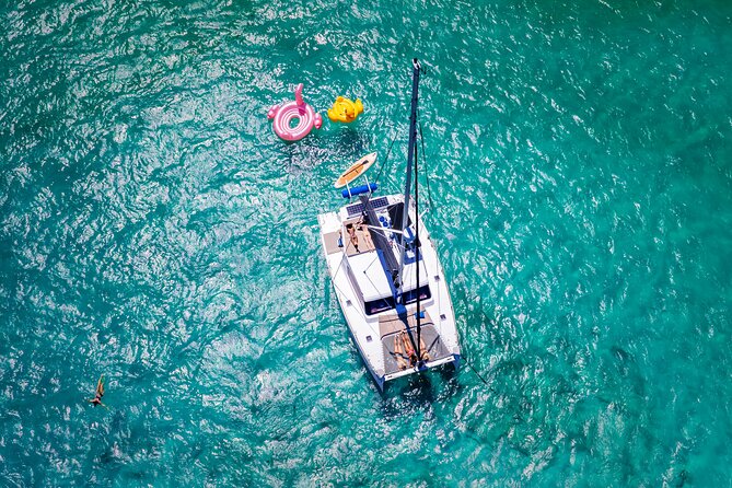 Tulum: Romantic Dinner on 34' Aventura Catamaran – All Inclusive - A private dinner that happens to float