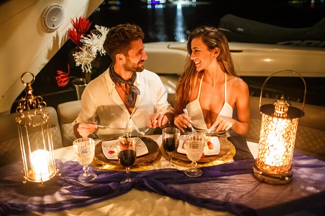 Tulum: Romantic Dinner on 34' Aventura Catamaran – All Inclusive - Food and service are the heart of the experience