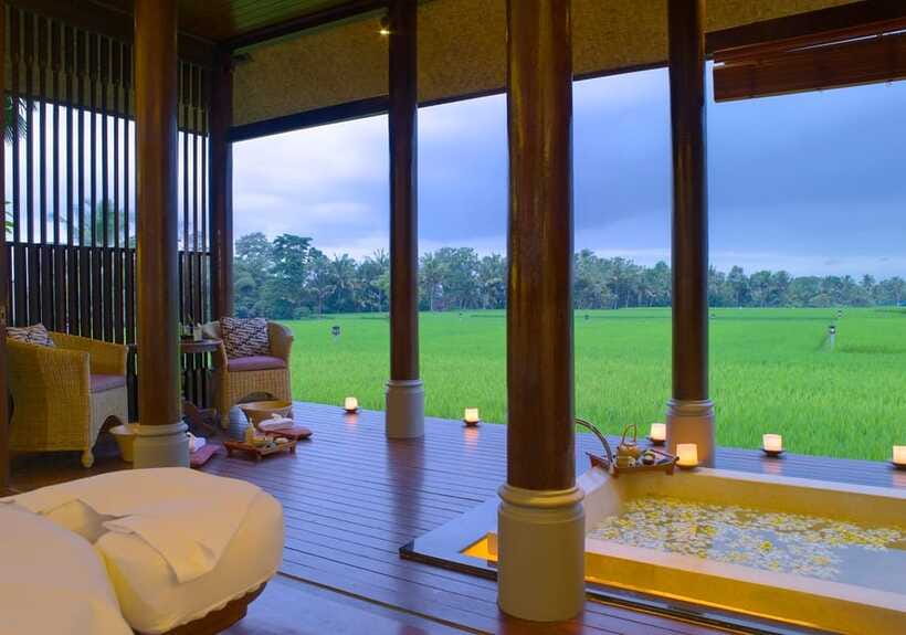Ubud: Couple Spa Treatment with Bath Ritual & Sparkling Wine - Who should book this experience?