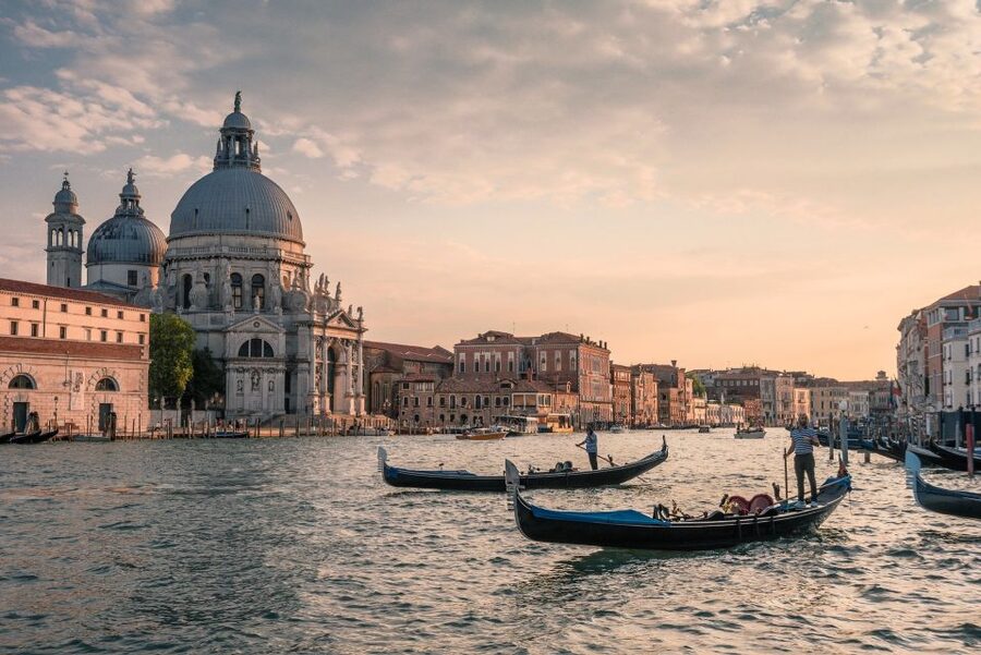 Venice: Romantic Palace Dinner and Private Gondola Ride - My final call: a memorable setting, not a guaranteed food triumph