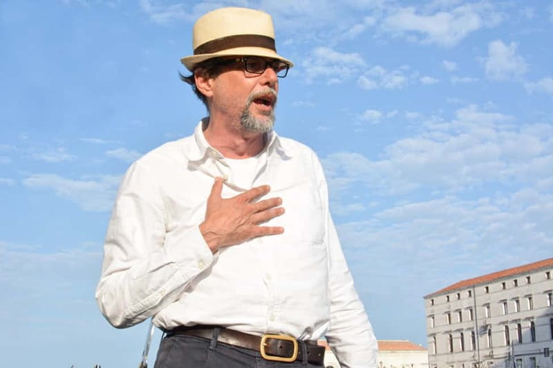 Venice: Romantic Shared Gondola Serenade on the Grand Canal - The Gondola Gallery and virtual experience