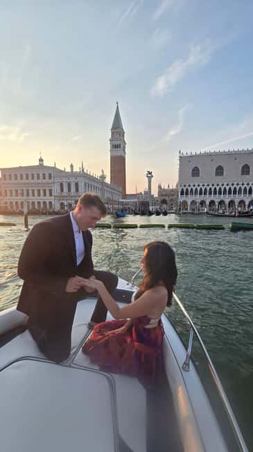 Venice: Romantic sunset cruise on the Venice lagoon - The small boat question
