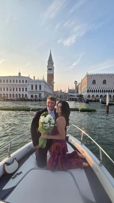Venice: Romantic sunset cruise on the Venice lagoon - The skipper and the tone of the outing