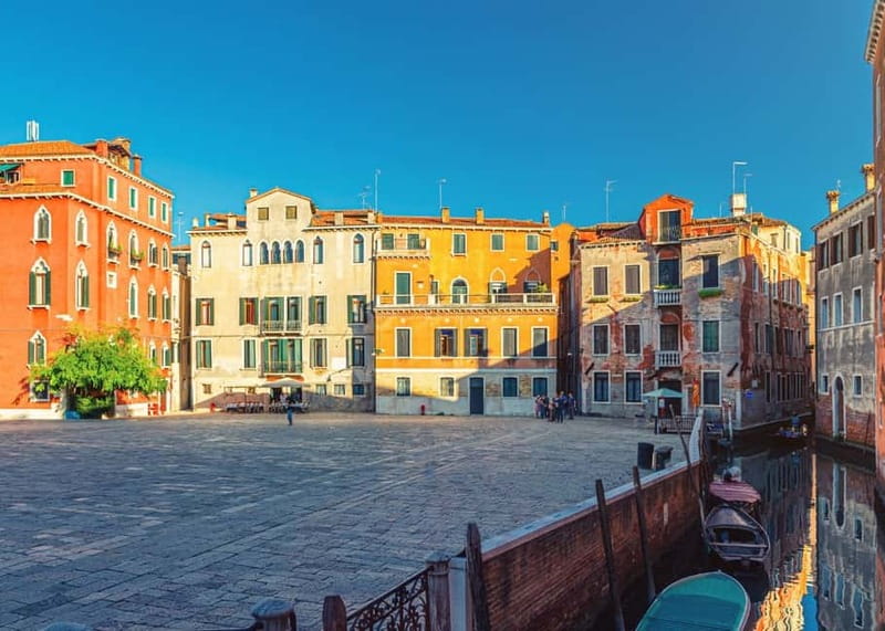 Venice: Winter Walking Tour & Romantic Gondola Ride Upgrade - Should You Book This Venice Winter Tour?