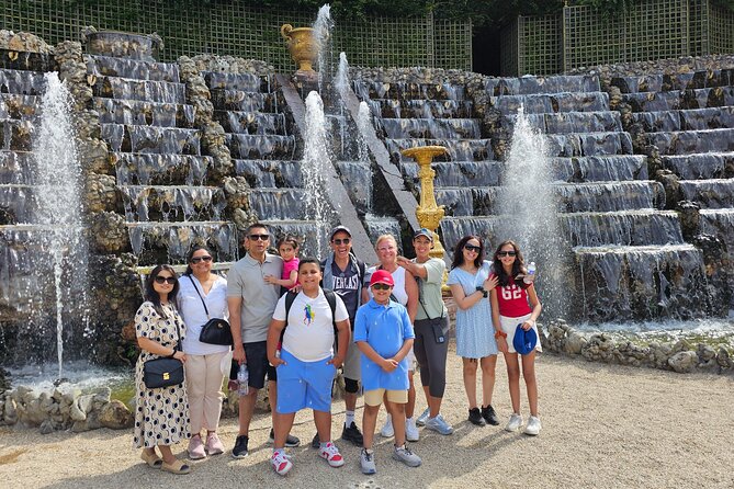 Versailles Golf Cart Guided Tour and Romantic Boat with Champagne - Fountains, bosquets, and the weekend show