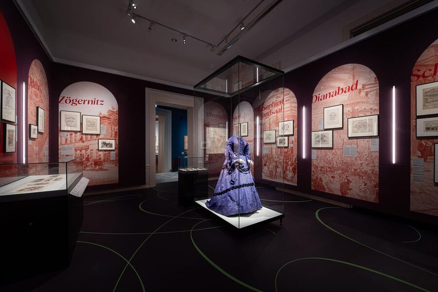Vienna: Johann Strauss 200th birthday anniversary exhibition - How long should you allow?