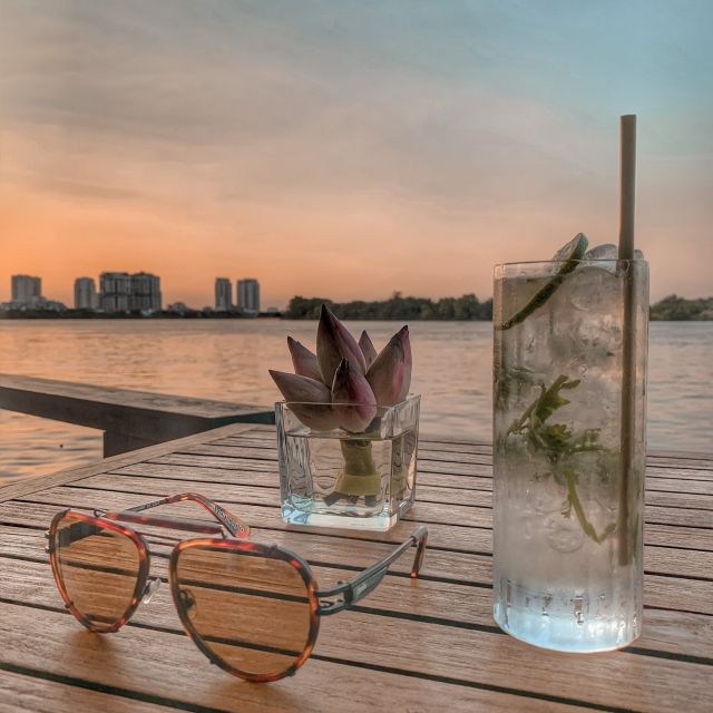 VIP Tour Enjoy Romantic Sunset by Speed Boat Free Cocktail - The 6:00 pm cocktail stop at The Deck or Villa Song Saigon