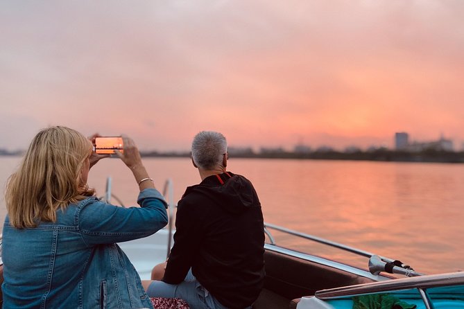 VIP Tour in Saigon: Romantic Sunset Cocktail by SpeedBoat - What the experience is really like on the Saigon River