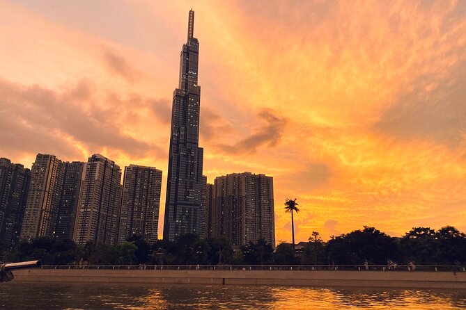 VIP Tour in Saigon: Romantic Sunset Cocktail by SpeedBoat - How much value do you get for $230?