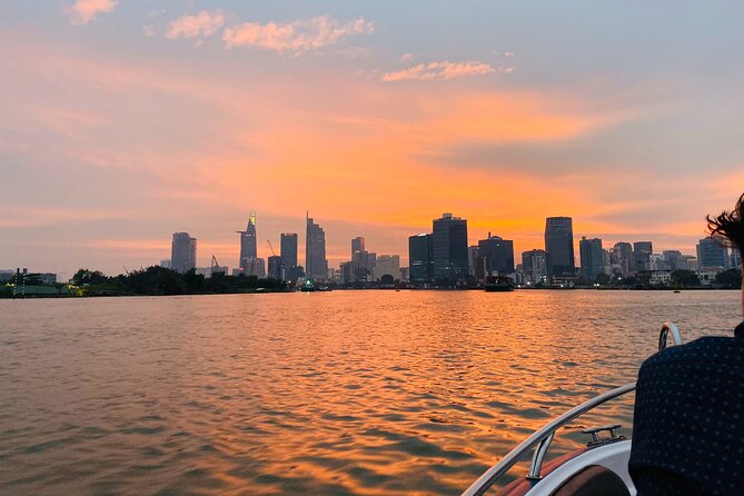 VIP Tour in Saigon: Romantic Sunset Cocktail by SpeedBoat - Practical details that matter