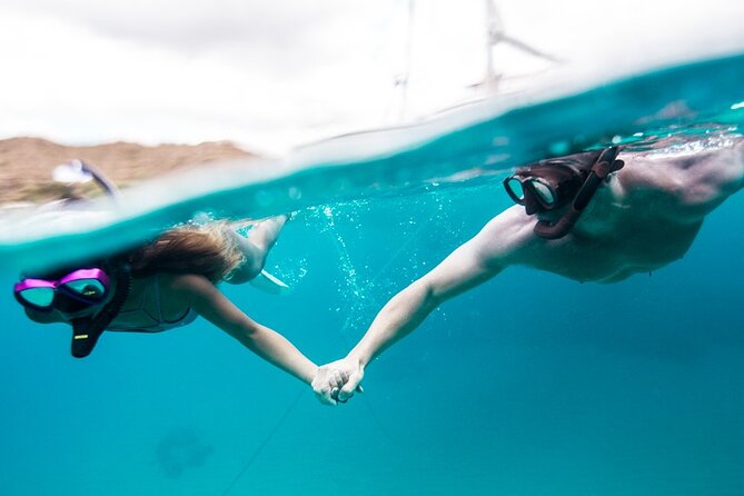 Waikiki Couples Snorkel Retreat - A couples-only boat from Ala Wai Harbor
