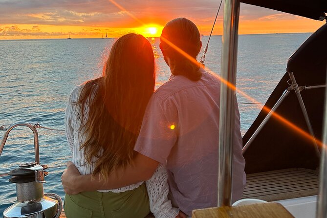 Waikiki private Day Tour and Sunset sail for couples - Waikiki Beach from the water