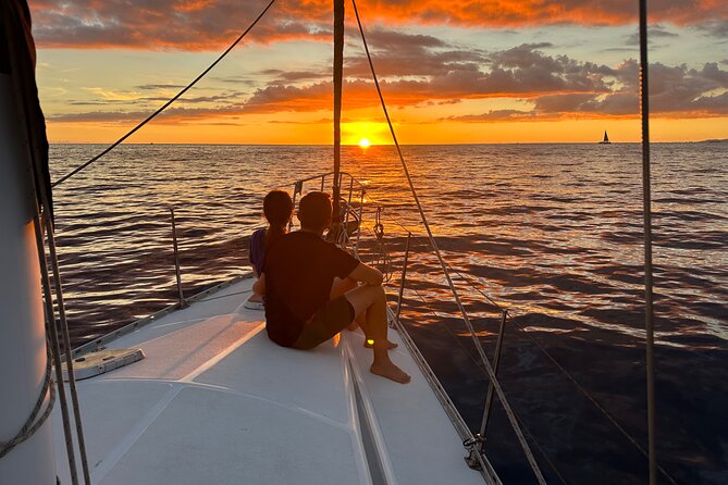 Waikiki private Day Tour and Sunset sail for couples - Starting at Ala Wai Boat Harbor