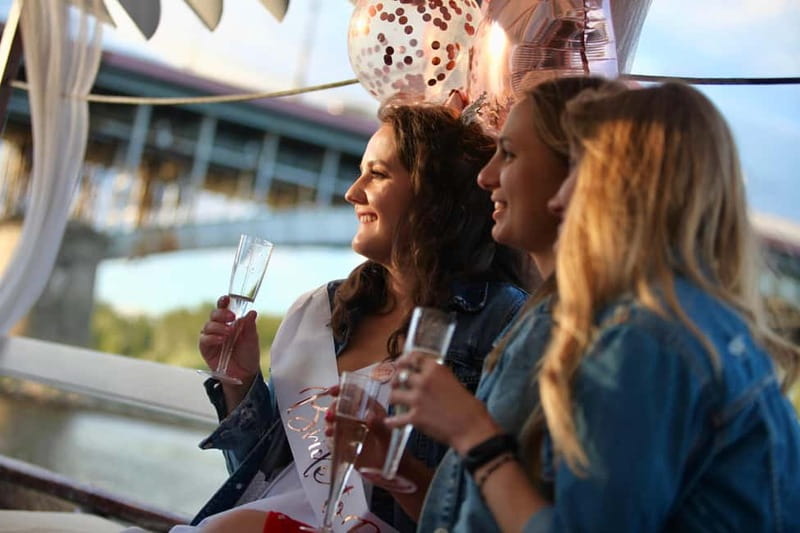 Warsaw: Romantic Cruise with Prosecco–Birthdays & Proposals - Starting beside the Powiśle footbridge