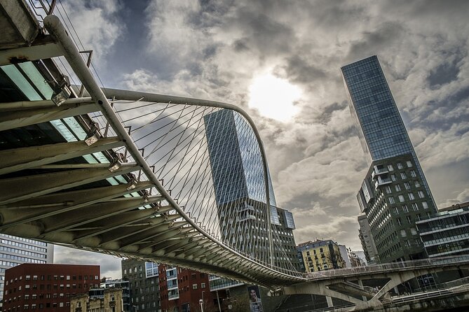 Year of Love in Bilbao: Self-Guided Romantic Puzzle Quest - Meet Puppy outside the Guggenheim