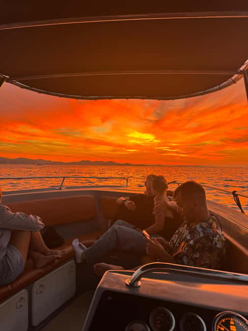Zadar: Romantic Luxury Sunset Boat Tour with Aperol Spritz - Why this short Zadar cruise works so well at sunset