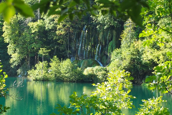 Zagreb airport or Zagreb to Split via Plitvice lakes for singles or couples - What is included in the $346.07 price